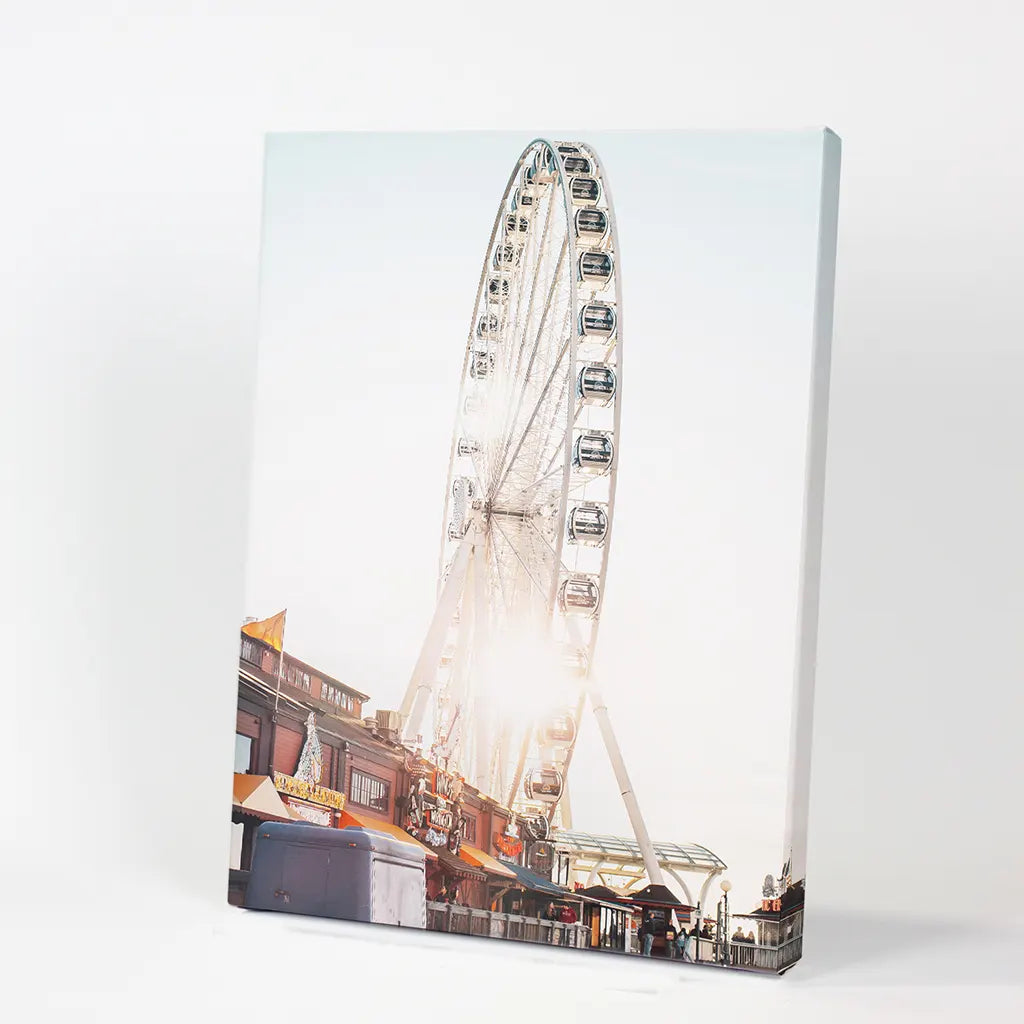 Ferris Wheel Wall Decor. Summer Beach Style. Canvas Print